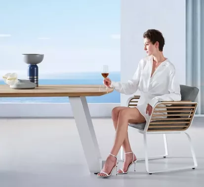 Ensemble Repas Extérieur WING by Pininfarina table et 6 fauteuils design – Mobilier Design Haut de Gamme Monaco et Côte d’Azur