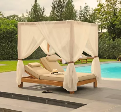 Bain de Soleil Double Baldaquin MEDICIS Teck Premium | Azur Lounge Nice Cannes Antibes Monaco Saint-Tropez