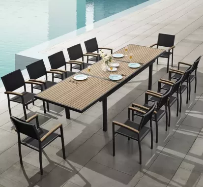 LINTEK : Ensemble repas extérieur 8 à 12 personnes avec table extensible et 12 chaises alu/teck. Élégance et robustesse.