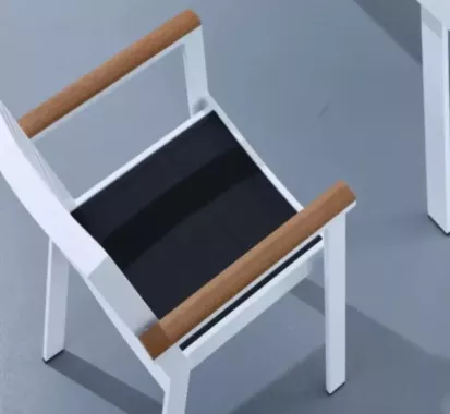 Ensemble table, 2 fauteuils et 4 chaises de jardin York Antilles