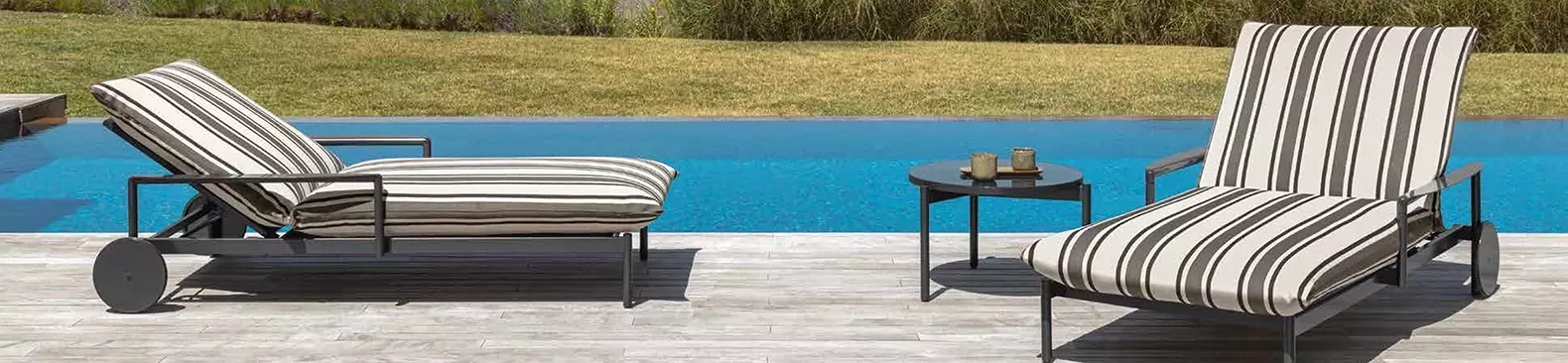 Bains de Soleil et Parasols – Élégance et Confort | Caribbean Patio